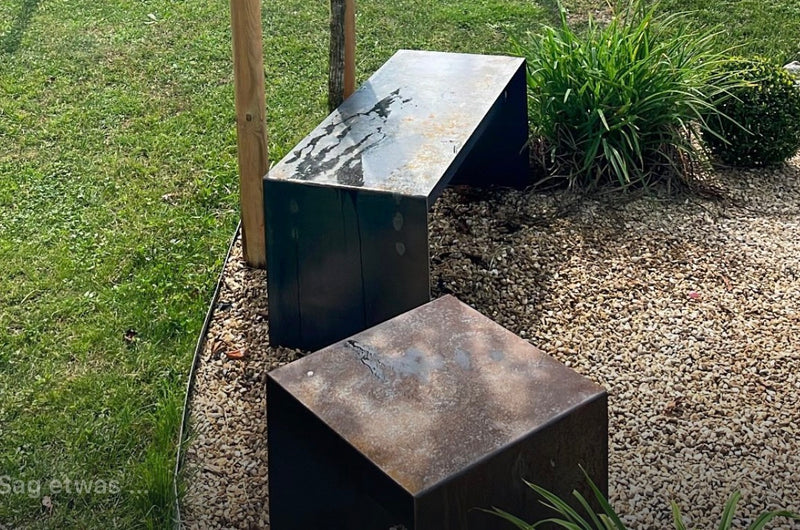 🪑 Steel seating set
