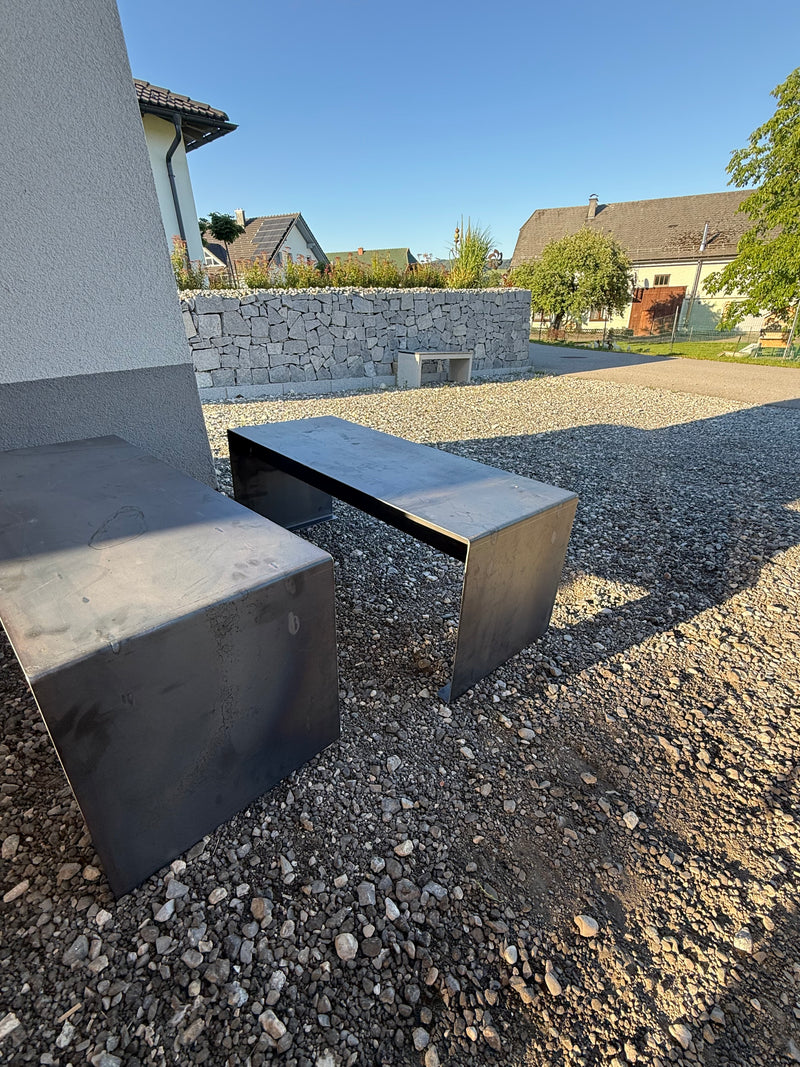 🪑 Steel seating set