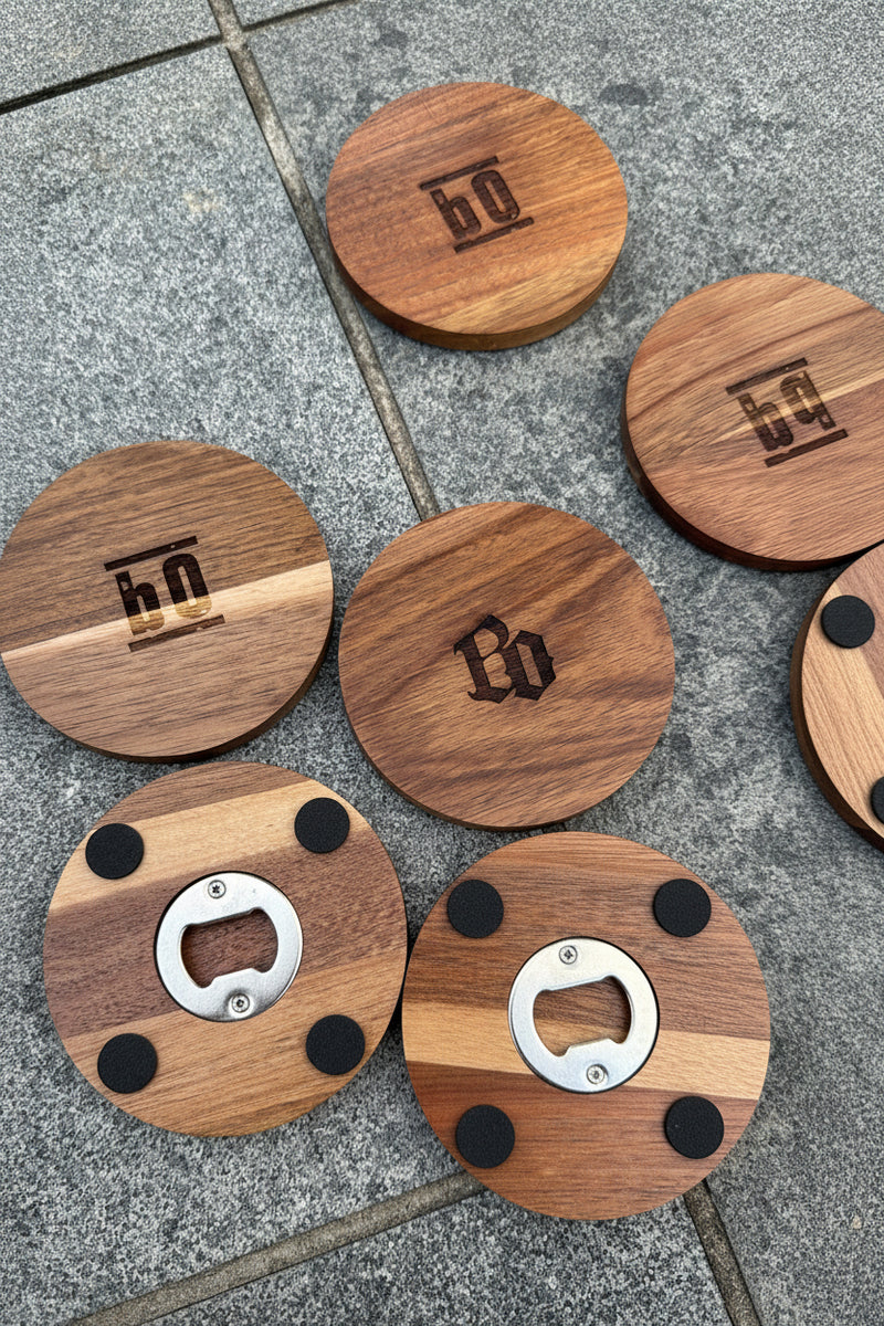 🪵 Wooden coaster set (4 pieces) including bottle opener (personalizable)