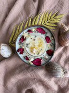 🥥🕯️ Handgemachte Kokosnusskerze – Natürliches Kokoswachs in echter Kokosnussschale "Kamilla" (personalisierbar)