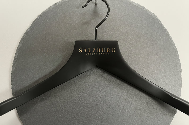 🧥 Coat hooks (personalizable)