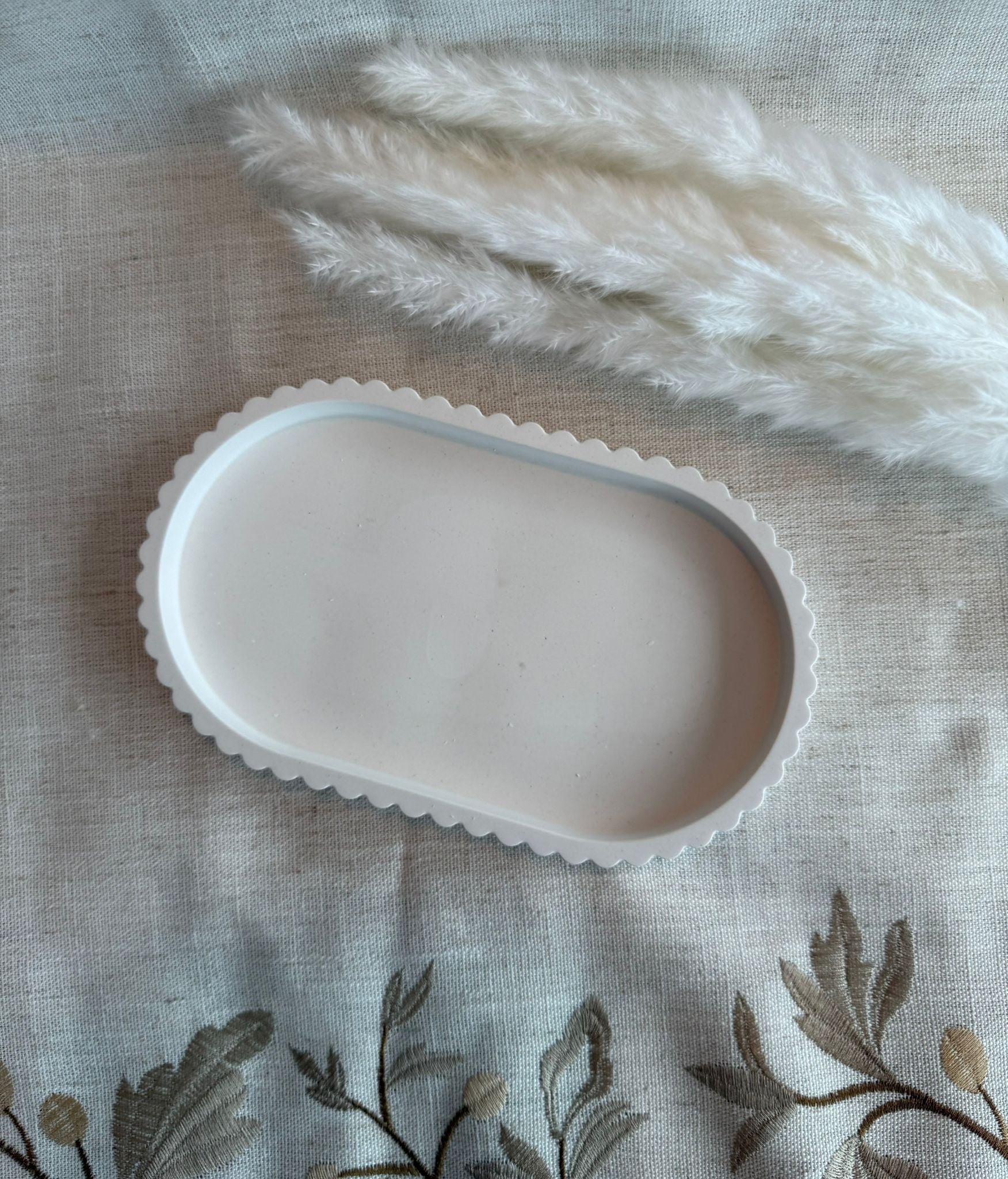 🟤 Oval-Teller – Dekoratives Tablett