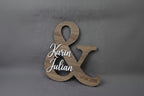 💍 Hochzeitsschild „&“ aus Holz – mit Namen & Gravur (personalisierbar)