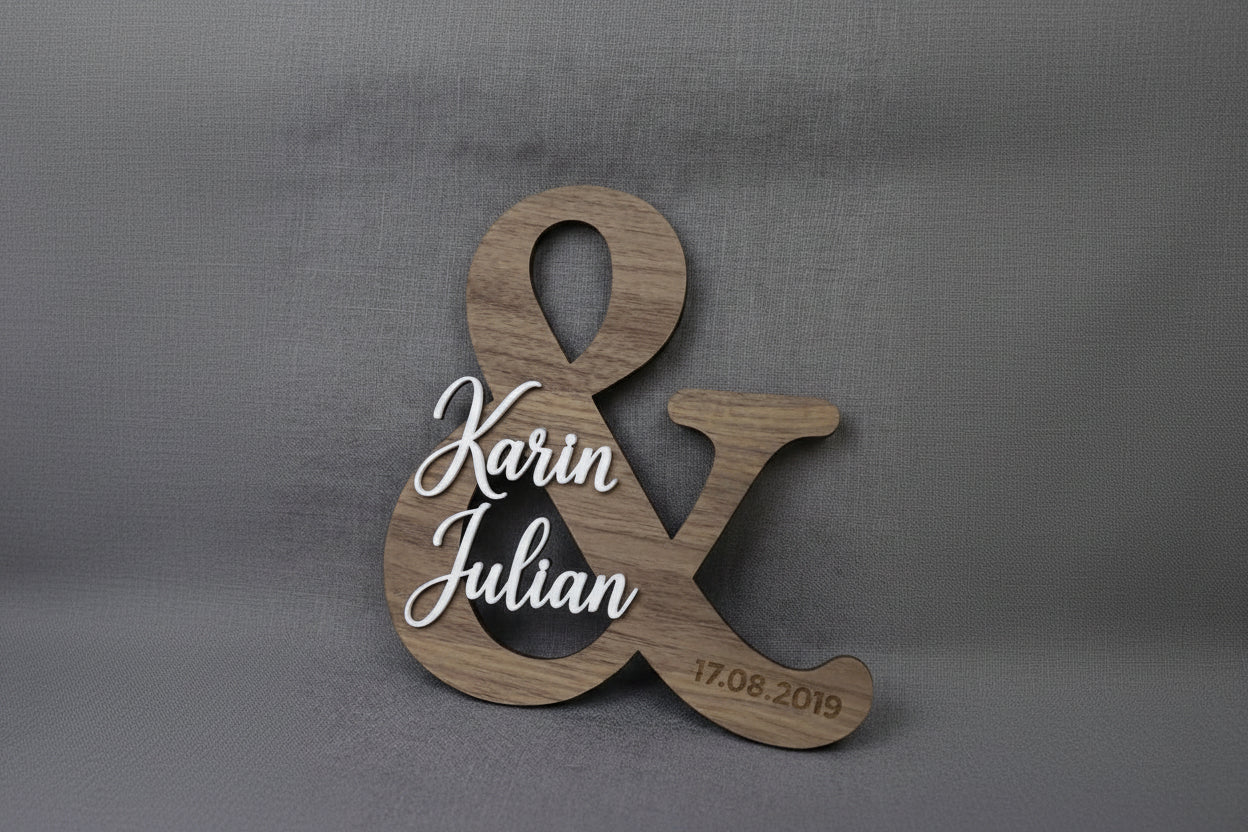 💍 Hochzeitsschild „&“ aus Holz – mit Namen & Gravur (personalisierbar)
