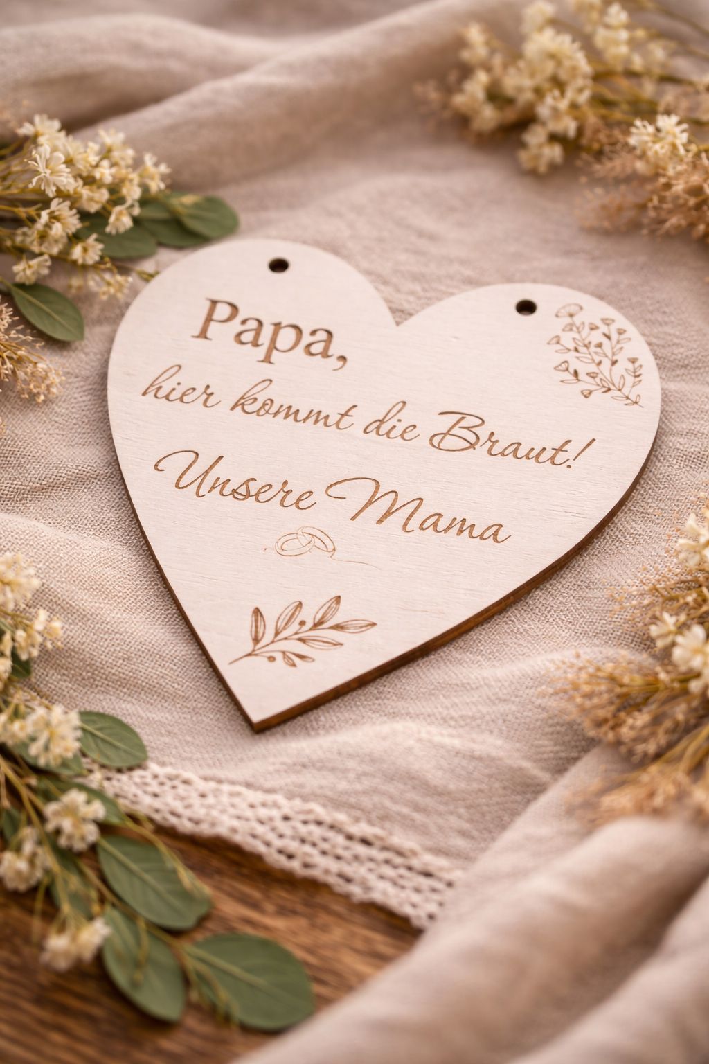 💍 Herz aus Holz "Papa, hier kommt die Braut!“ (personalisierbar)
